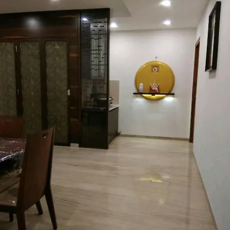 Sunny Side Apartment *